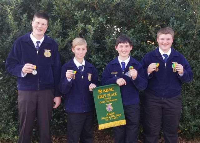 FCMS FFA Dairy Evaluation Briar Dove, Rhett Floyd, Rylan Tampkin, and Canyon Randall